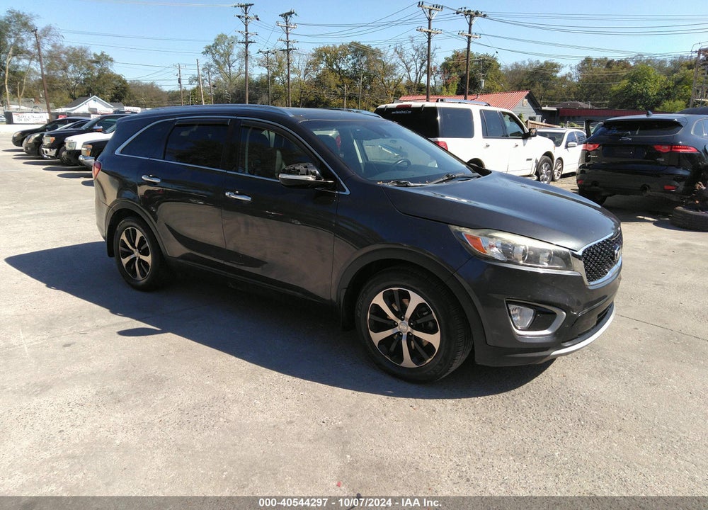 2017 KIA SORENTO 3.3L EX VIN: 5XYPH4A5XHG313765