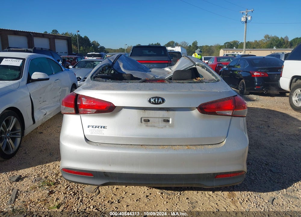 2017 KIA FORTE LX VIN: 3KPFK4A79HE054973