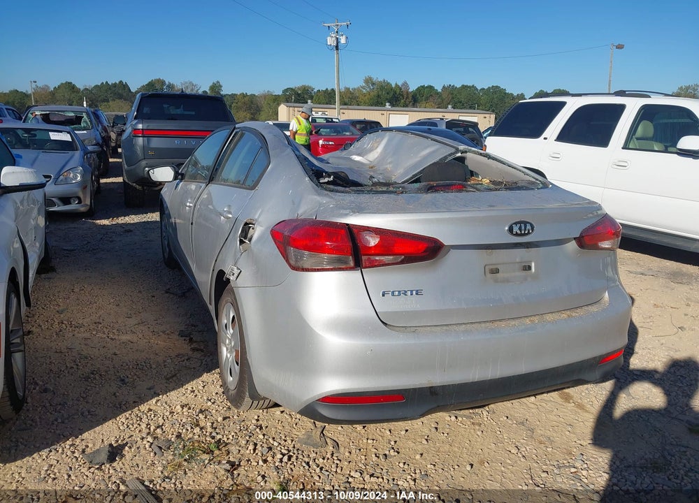 2017 KIA FORTE LX VIN: 3KPFK4A79HE054973