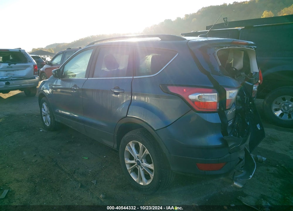 2018 FORD ESCAPE SE VIN: 1FMCU9GD2JUA70328