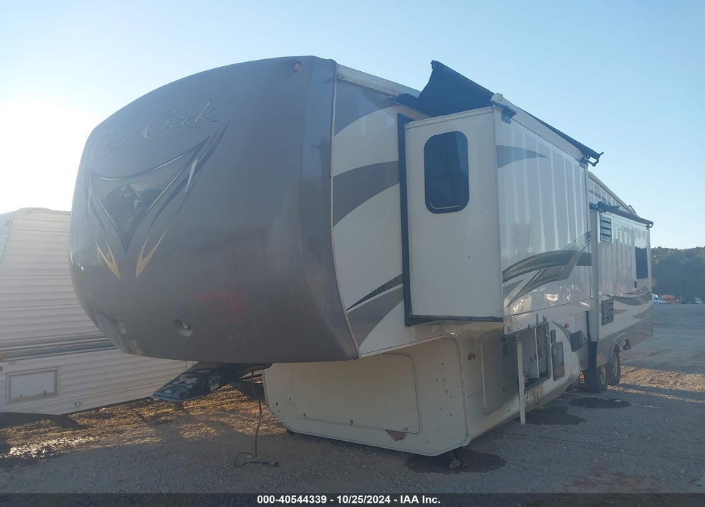 2014 FOREST RIVER 36 CKTS VIN: 4X4FCRM20E5209312