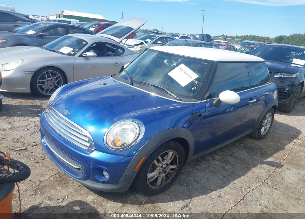 2013 MINI HARDTOP COOPER VIN: WMWSU3C52DT549089