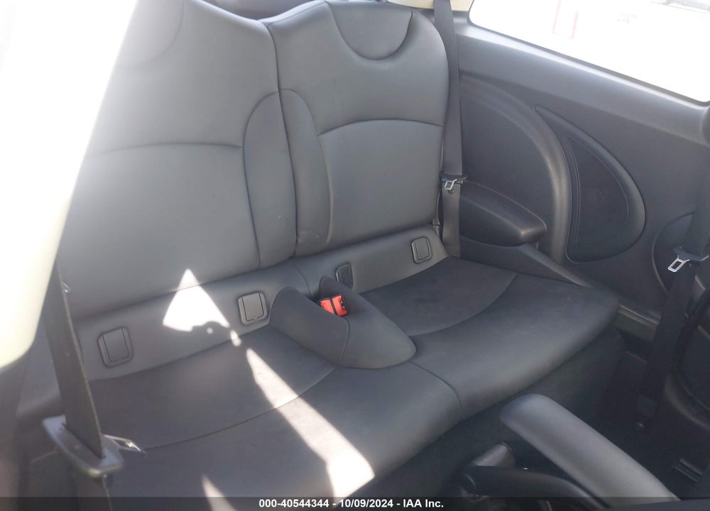 2013 MINI HARDTOP COOPER VIN: WMWSU3C52DT549089