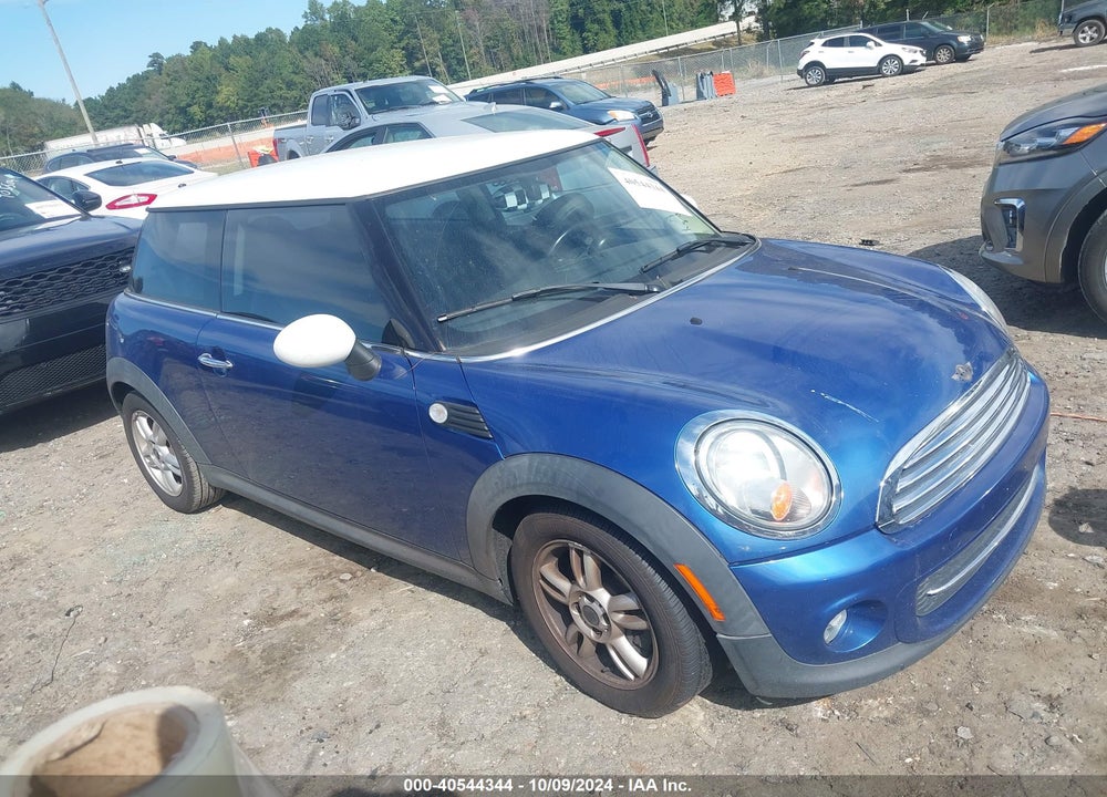 2013 MINI HARDTOP COOPER VIN: WMWSU3C52DT549089