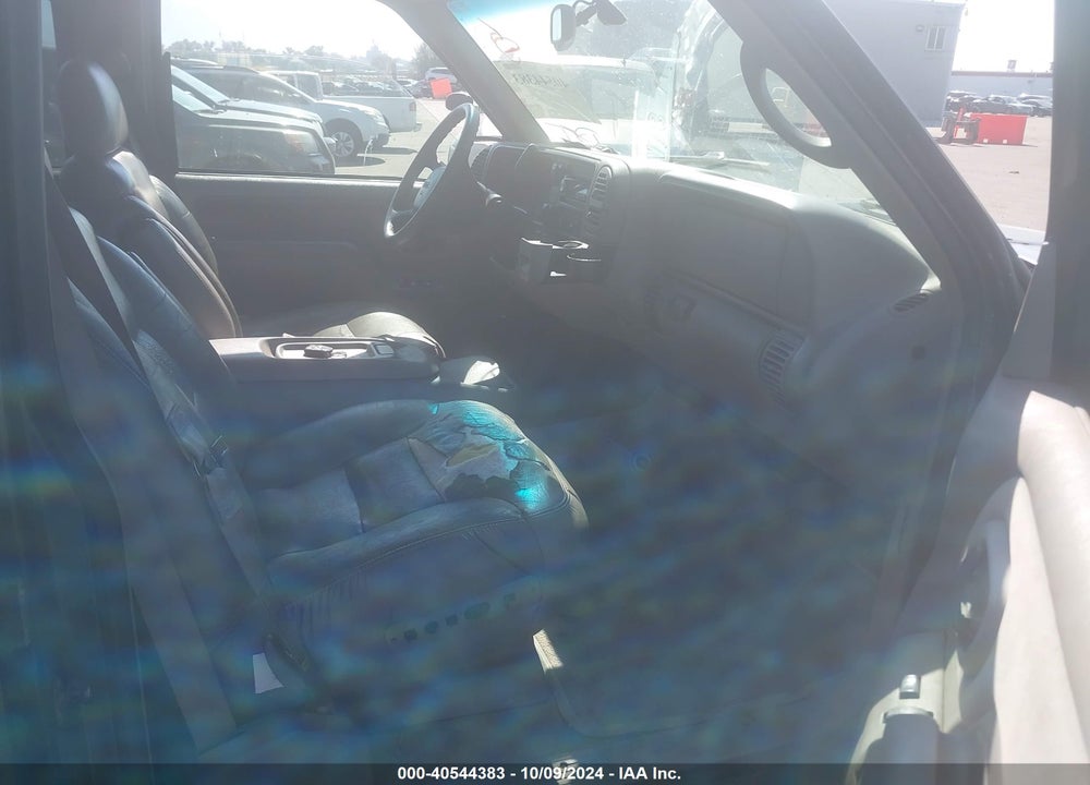 1999 GMC YUKON SLE VIN: 1GKEK13R0XJ787637