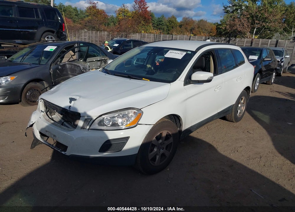 2011 VOLVO XC60 3.2 VIN: YV4940DL2B2171076