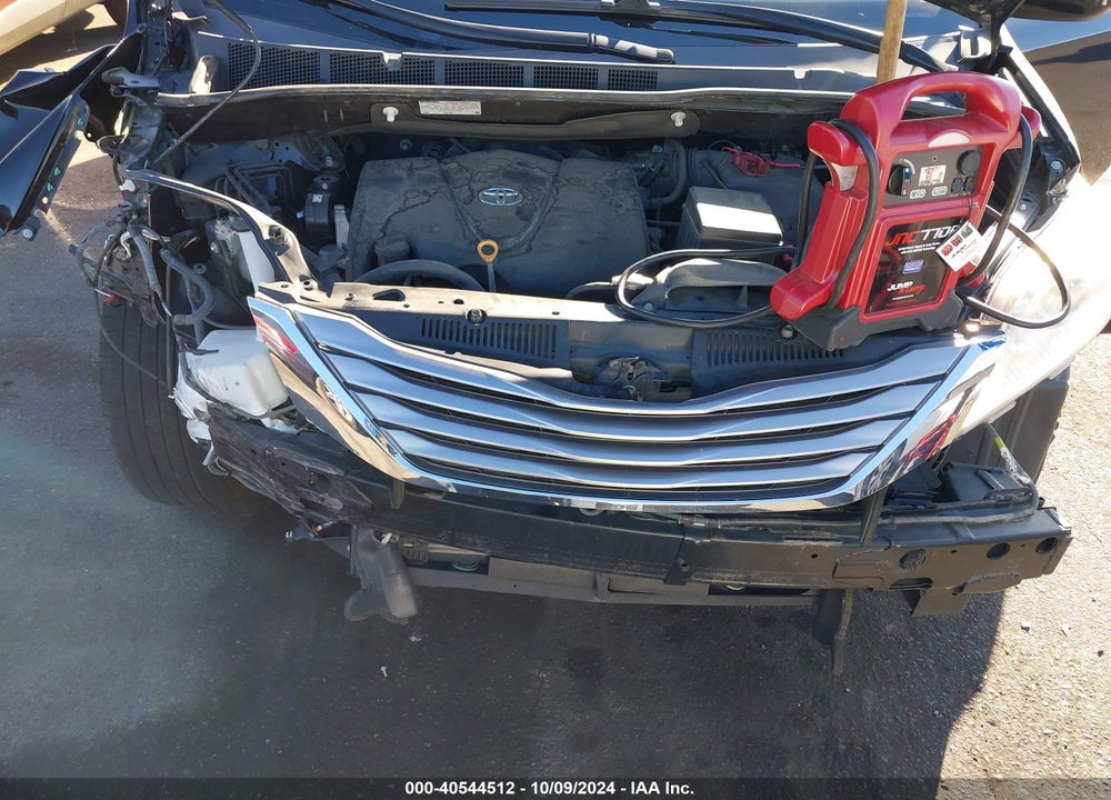 2017 TOYOTA SIENNA XLE 8 PASSENGER VIN: 5TDYZ3DC8HS844892