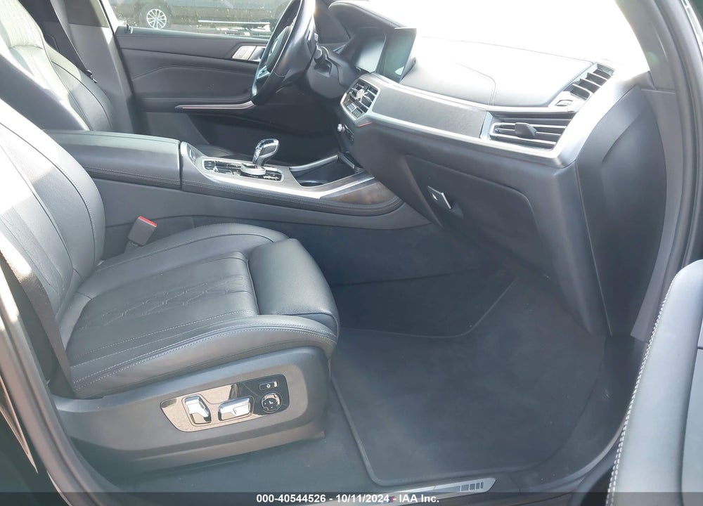 2022 BMW X7 XDRIVE40I VIN: 5UXCW2C06N9K77983