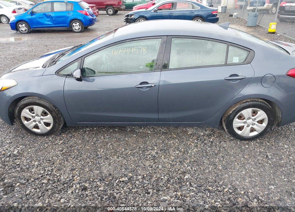 2015 KIA FORTE LX VIN: KNAFX4A64F5427089