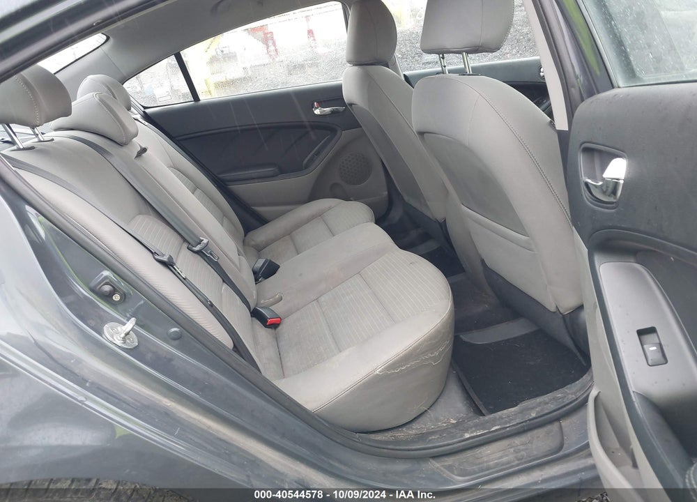 2015 KIA FORTE LX VIN: KNAFX4A64F5427089
