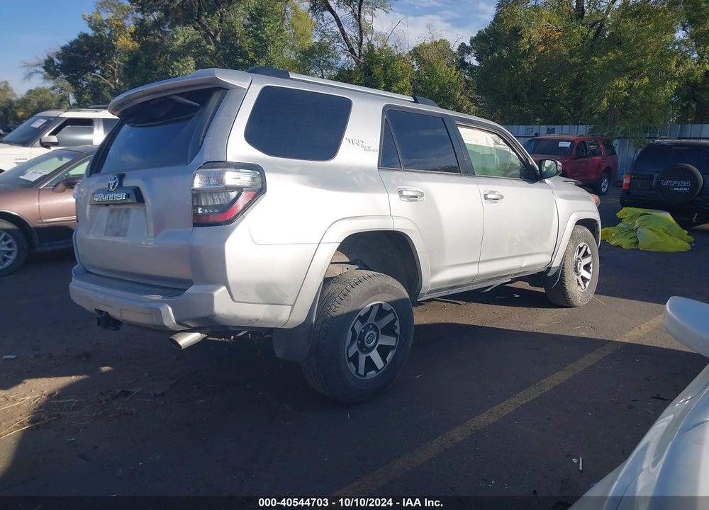 2018 TOYOTA 4RUNNER TRD OFF ROAD PREMIUM VIN: JTEBU5JR4J5564967