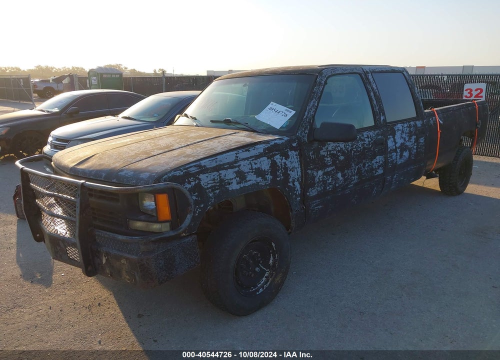 1998 CHEVROLET K3500 VIN: 1GCHK33R2WF056682