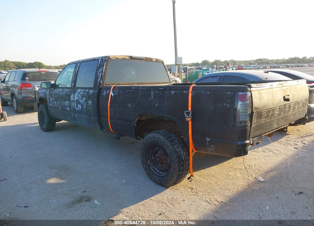 1998 CHEVROLET K3500 VIN: 1GCHK33R2WF056682