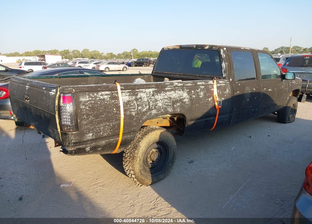 1998 CHEVROLET K3500 VIN: 1GCHK33R2WF056682