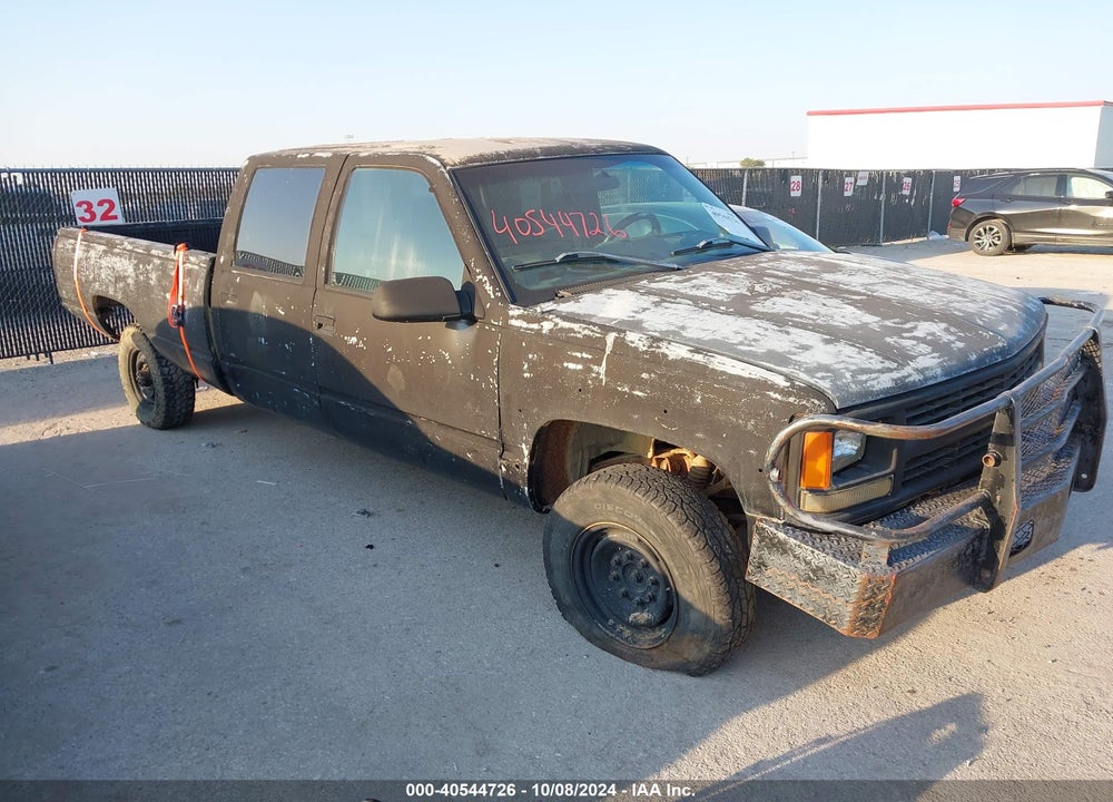 1998 CHEVROLET K3500 VIN: 1GCHK33R2WF056682