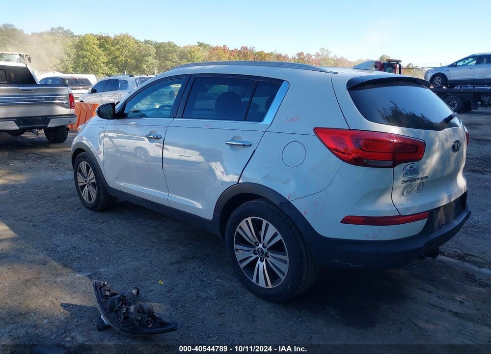 2016 KIA SPORTAGE EX VIN: KNDPCCAC2G7830402