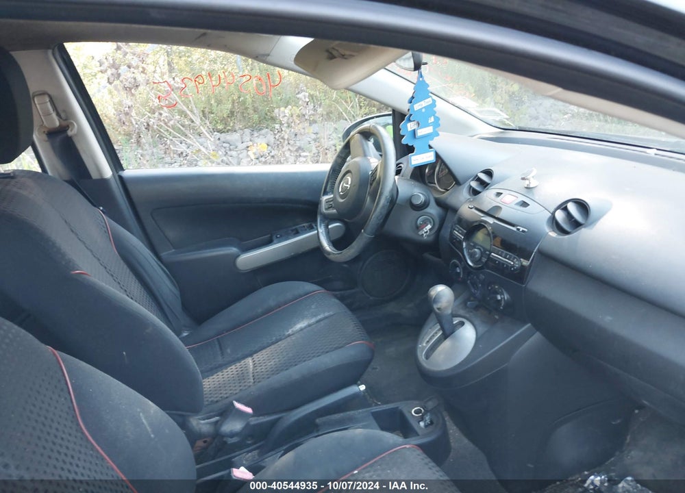 2011 MAZDA 2 TOURING VIN: JM1DE1HZ8B0107263