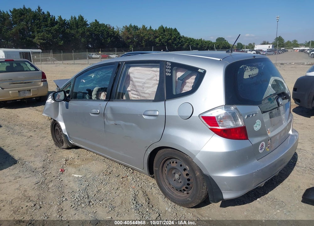 2012 HONDA FIT VIN: JHMGE8H33CC035873