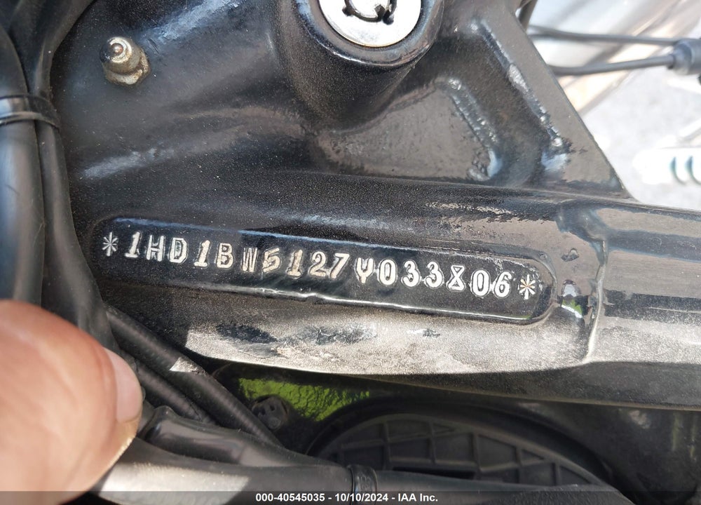 2007 HARLEY-DAVIDSON FLSTC VIN: 1HD1BW5127Y033806