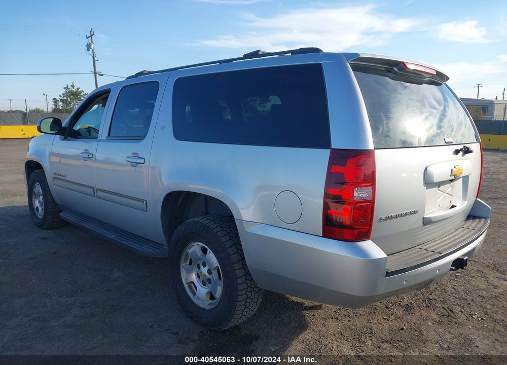 2014 CHEVROLET SUBURBAN 1500 LT VIN: 1GNSKJE75ER188832