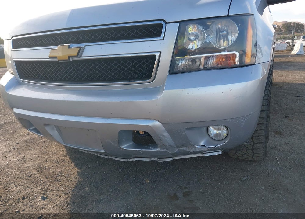 2014 CHEVROLET SUBURBAN 1500 LT VIN: 1GNSKJE75ER188832