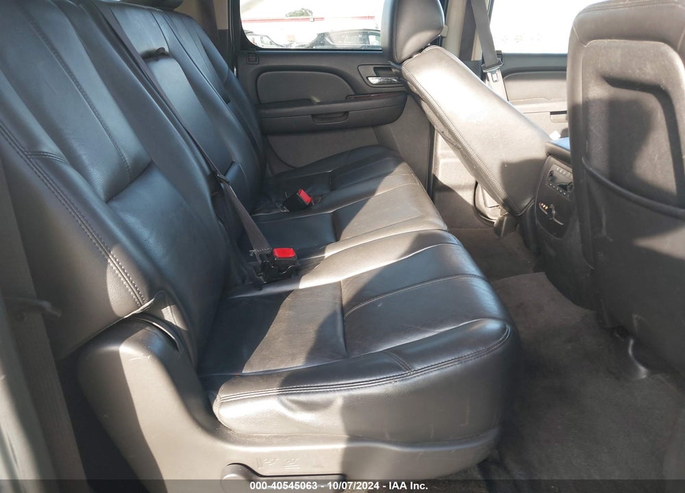 2014 CHEVROLET SUBURBAN 1500 LT VIN: 1GNSKJE75ER188832