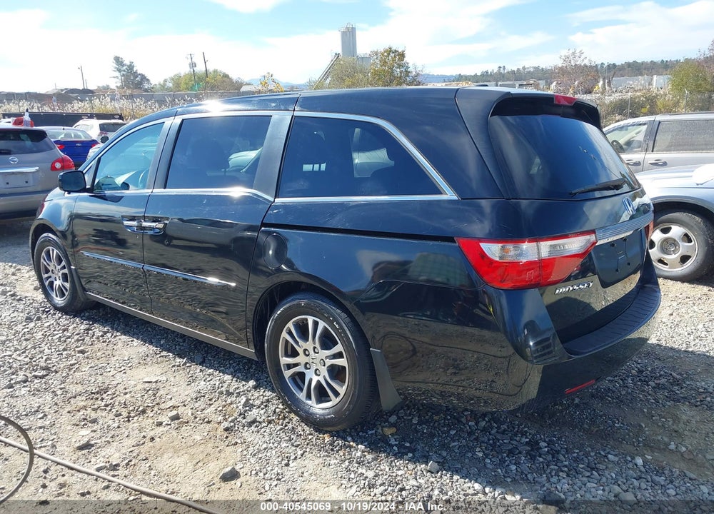 2011 HONDA ODYSSEY EX-L VIN: 5FNRL5H6XBB028901