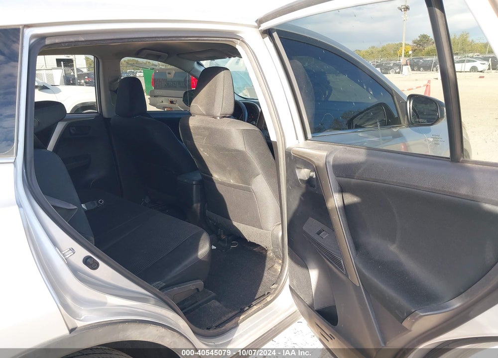 2015 TOYOTA RAV4 LE VIN: 2T3ZFREV9FW155519