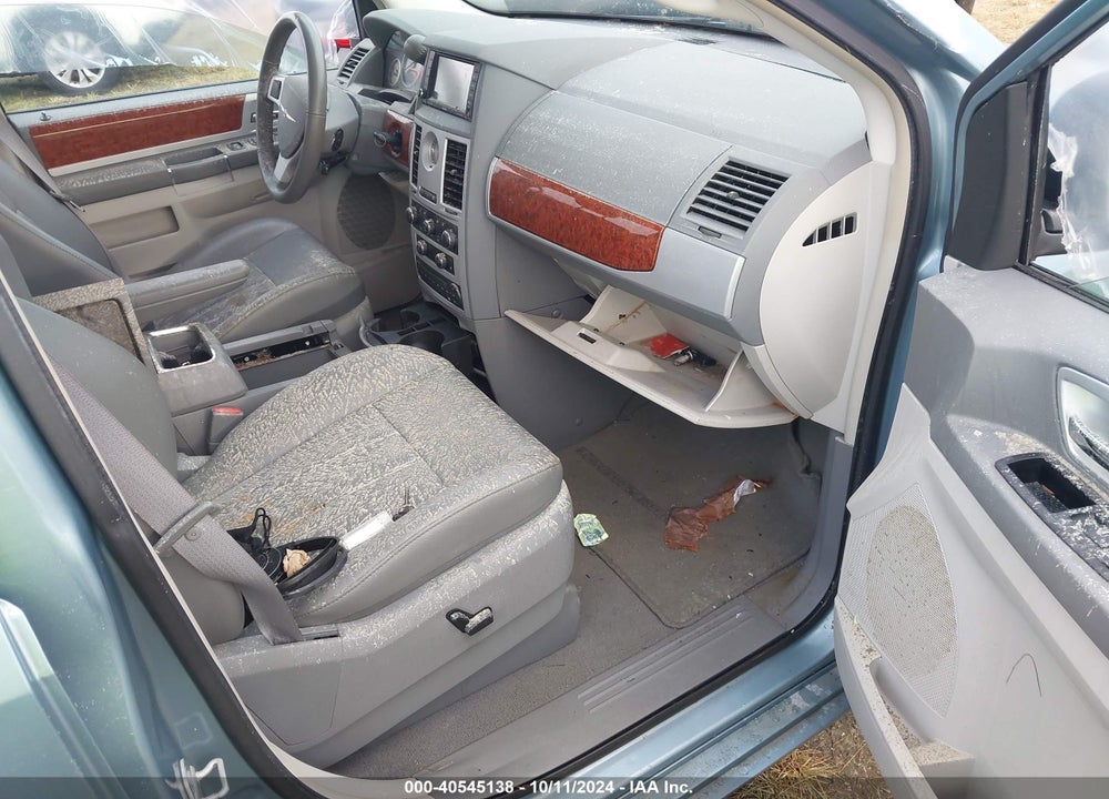 2009 CHRYSLER TOWN & COUNTRY TOURING VIN: 2A8HR54109R590835