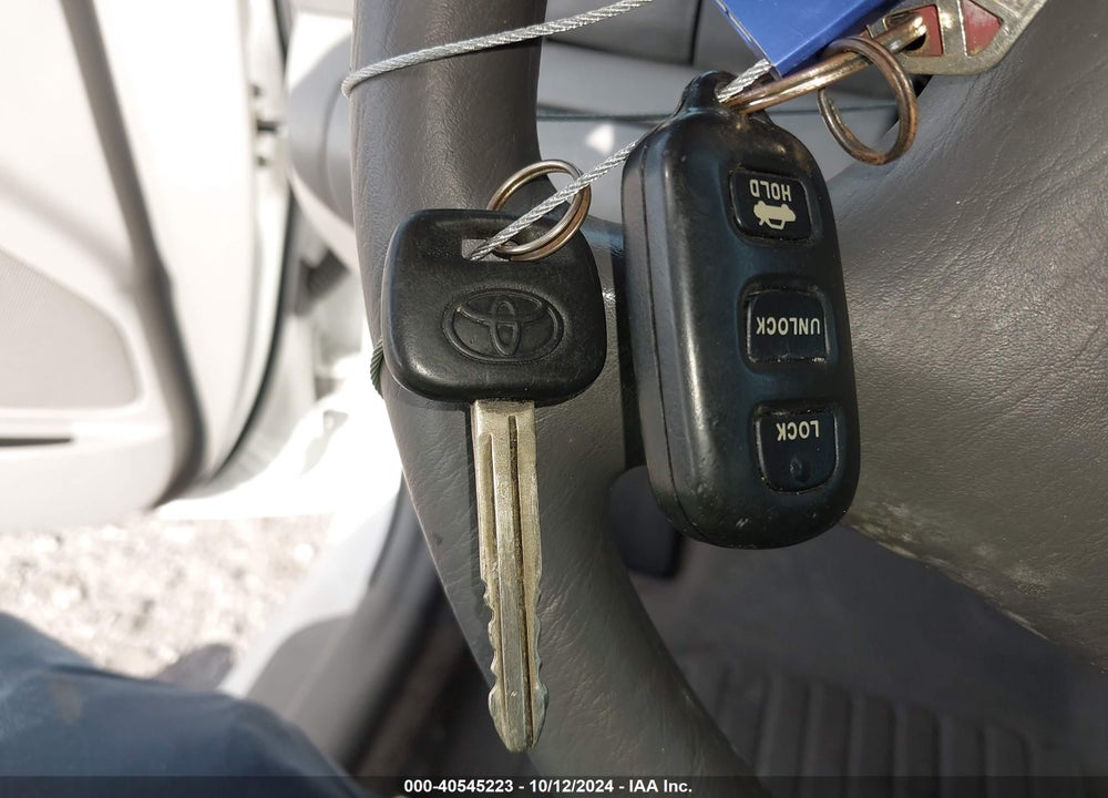 2004 TOYOTA CAMRY LE VIN: 4T1BE32K84U346494