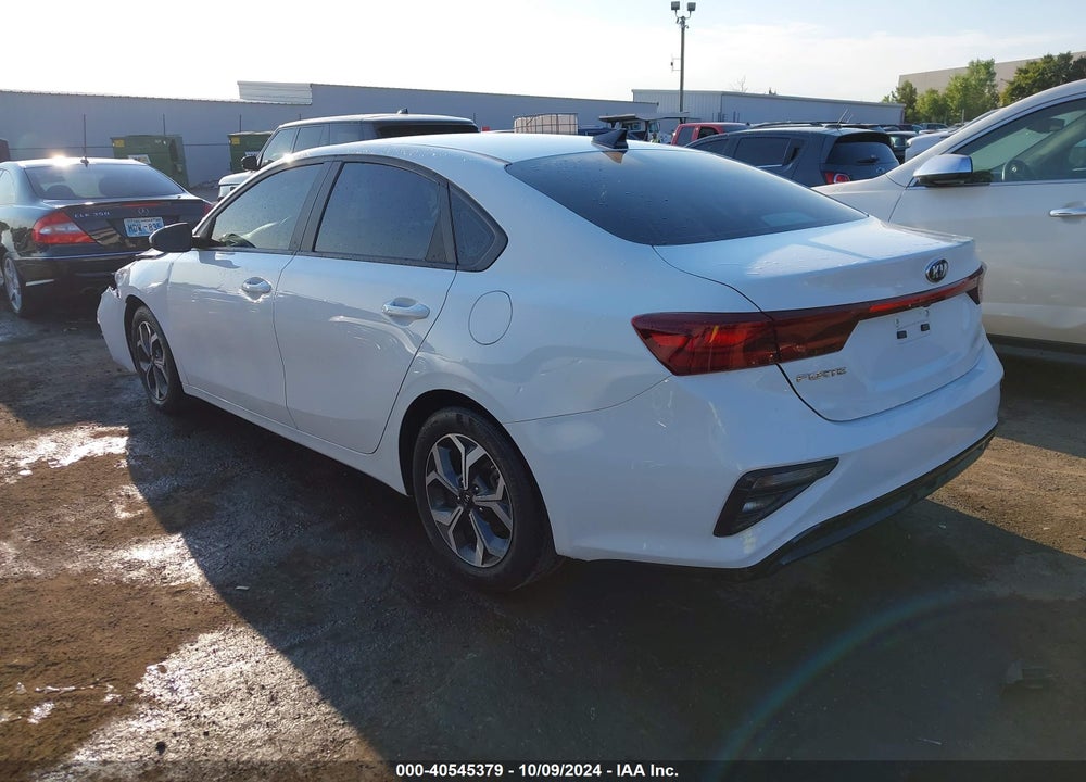 2021 KIA FORTE LXS VIN: 3KPF24AD8ME395006