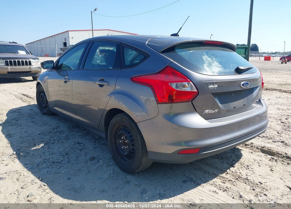 2014 FORD FOCUS SE VIN: 1FADP3K27EL399840