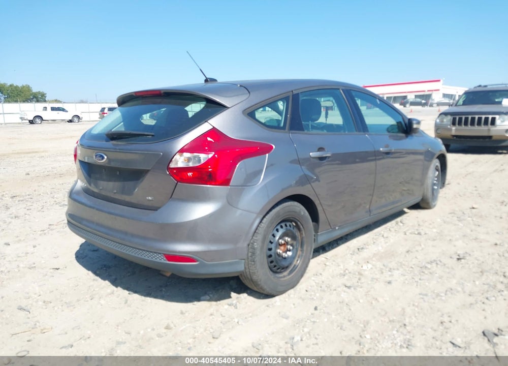 2014 FORD FOCUS SE VIN: 1FADP3K27EL399840