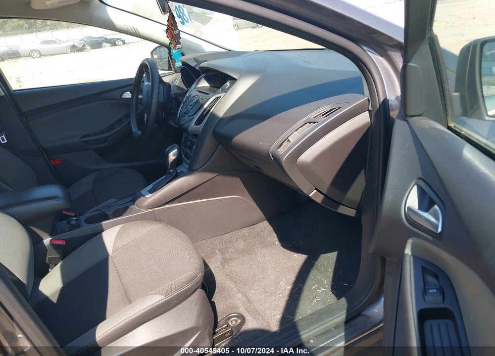 2014 FORD FOCUS SE VIN: 1FADP3K27EL399840