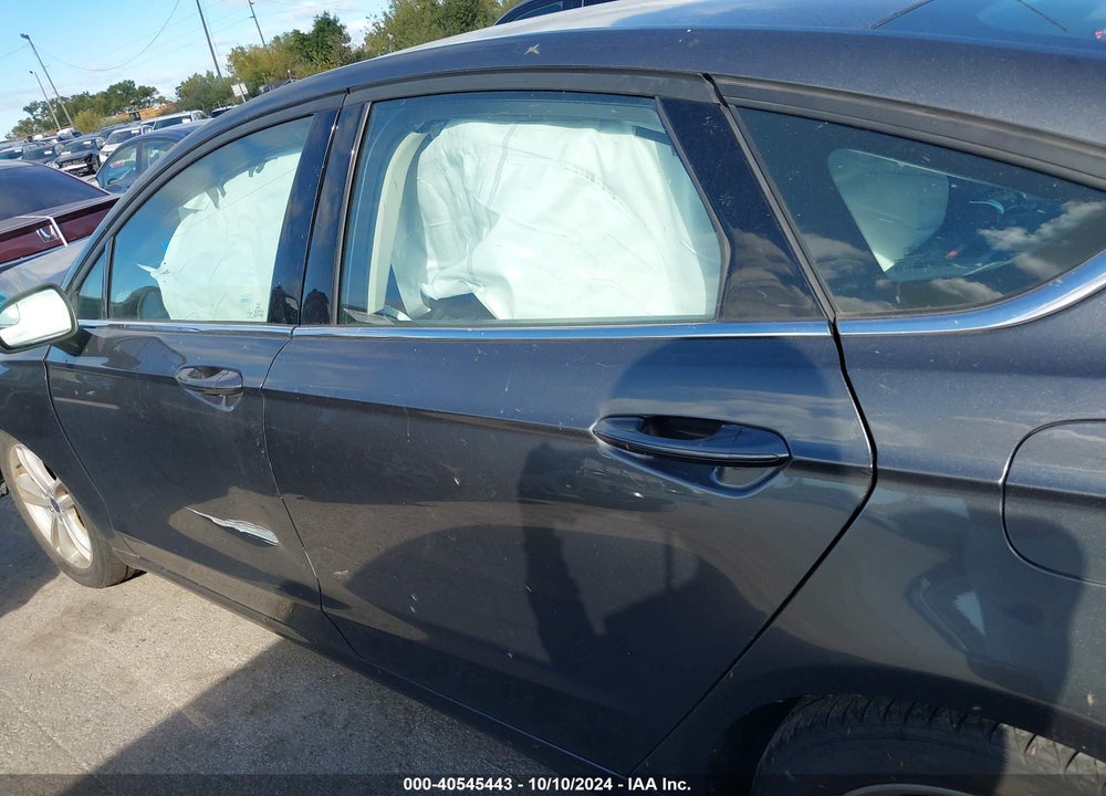 2018 FORD FUSION SE VIN: 3FA6P0HD7JR149168