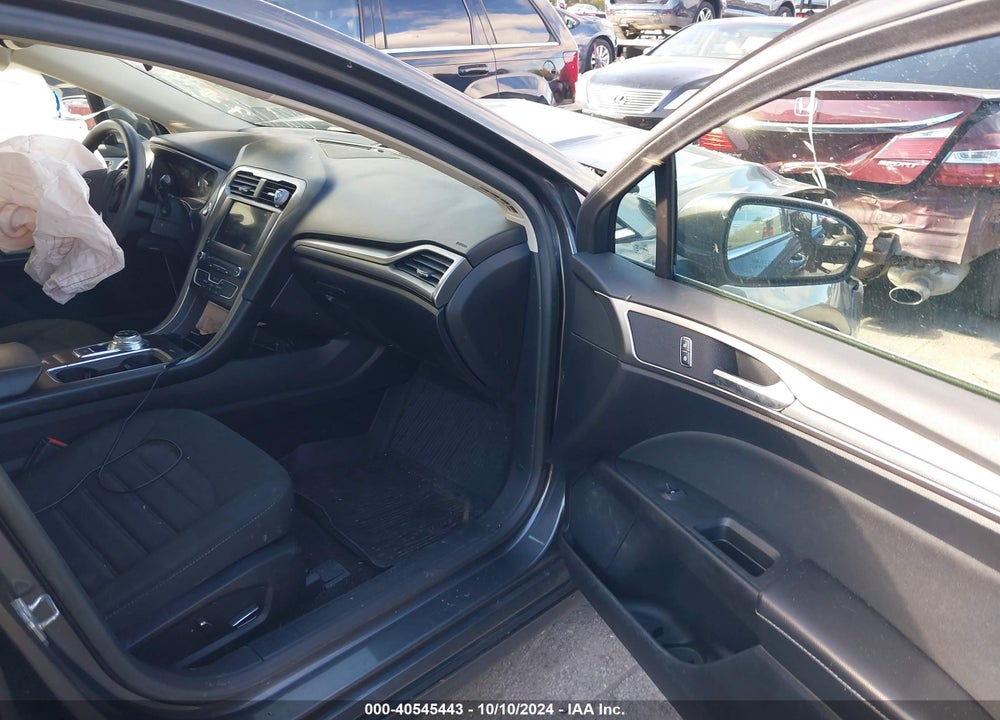 2018 FORD FUSION SE VIN: 3FA6P0HD7JR149168