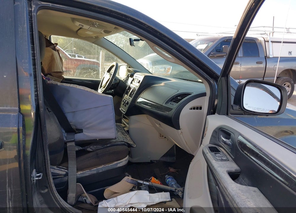 2012 DODGE GRAND CARAVAN SXT VIN: 2C4RDGCG0CR358027