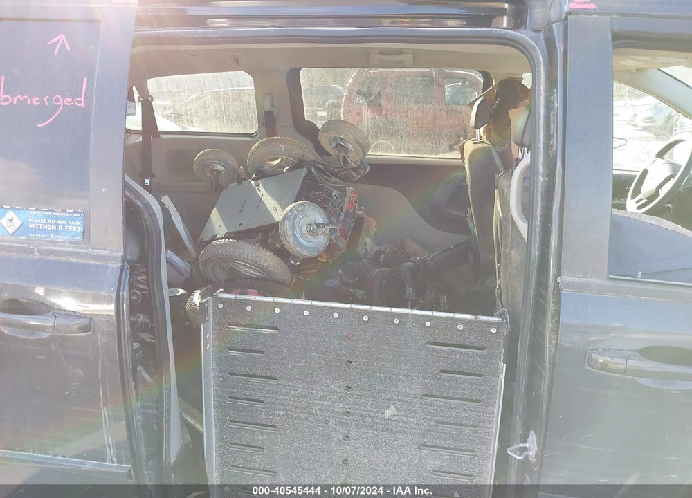 2012 DODGE GRAND CARAVAN SXT VIN: 2C4RDGCG0CR358027