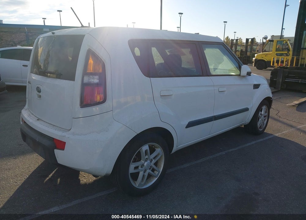2010 KIA SOUL VIN: KNDJT2A20A7039137