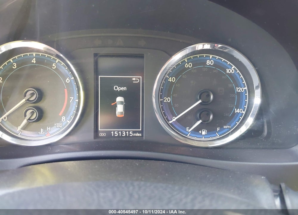 2017 TOYOTA COROLLA SE VIN: 5YFBURHE6HP605885