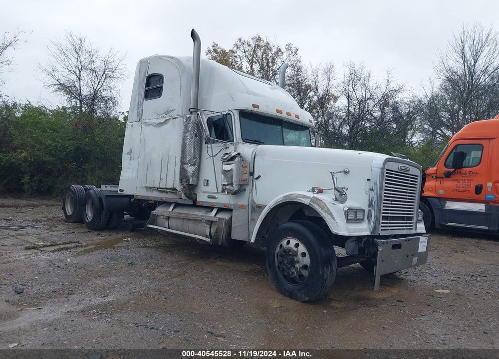 2000 FREIGHTLINER CONVENTIONAL FLD120 VIN: 1FUPCSEB7YDB06490