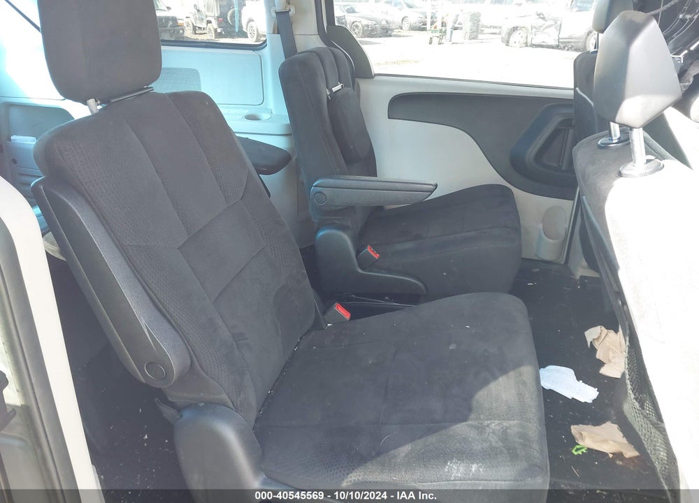 2011 DODGE GRAND CARAVAN EXPRESS VIN: 2D4RN4DG6BR768102