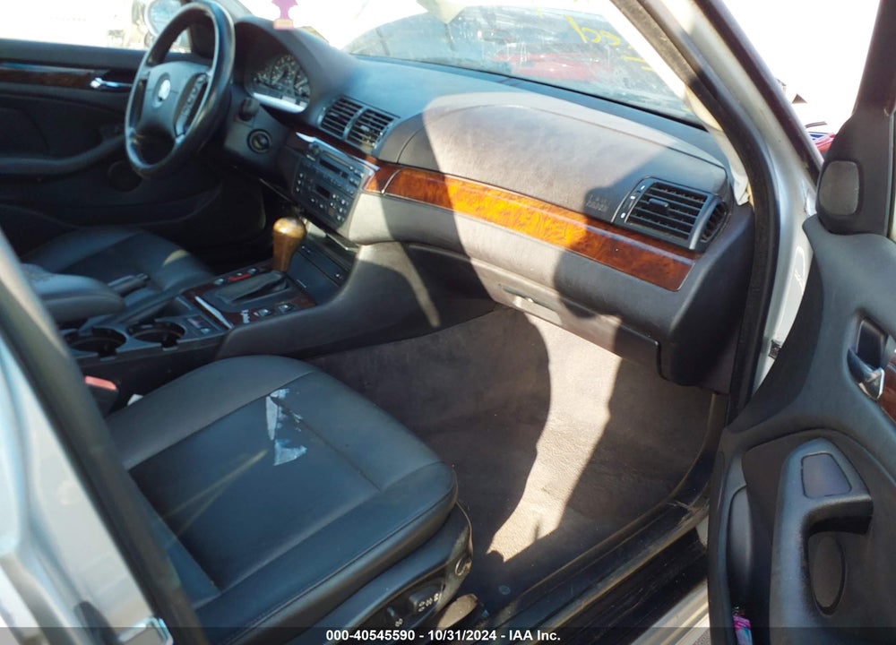 2005 BMW 325I VIN: WBAEV334X5KX12161