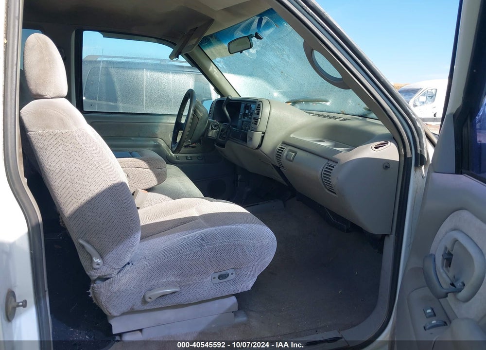 1996 GMC SIERRA K1500 VIN: 2GTEK19R3T1562667