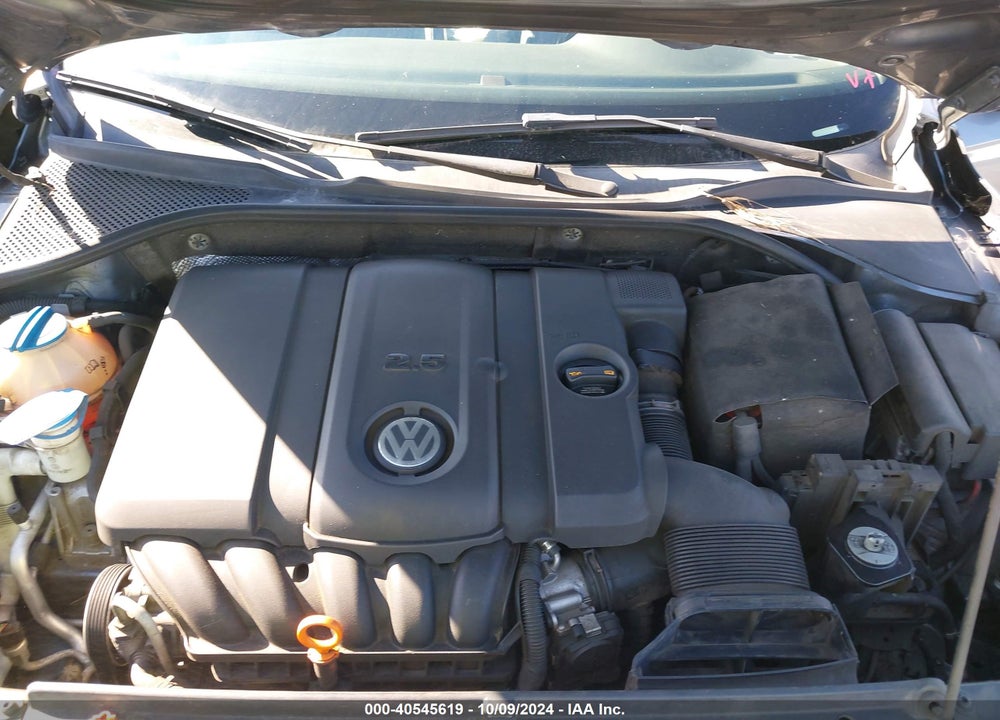 2013 VOLKSWAGEN PASSAT 2.5L SE VIN: 1VWBP7A35DC042574