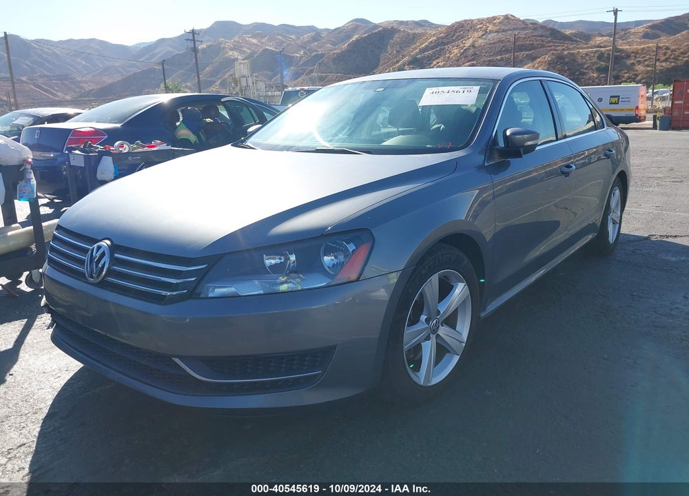 2013 VOLKSWAGEN PASSAT 2.5L SE VIN: 1VWBP7A35DC042574