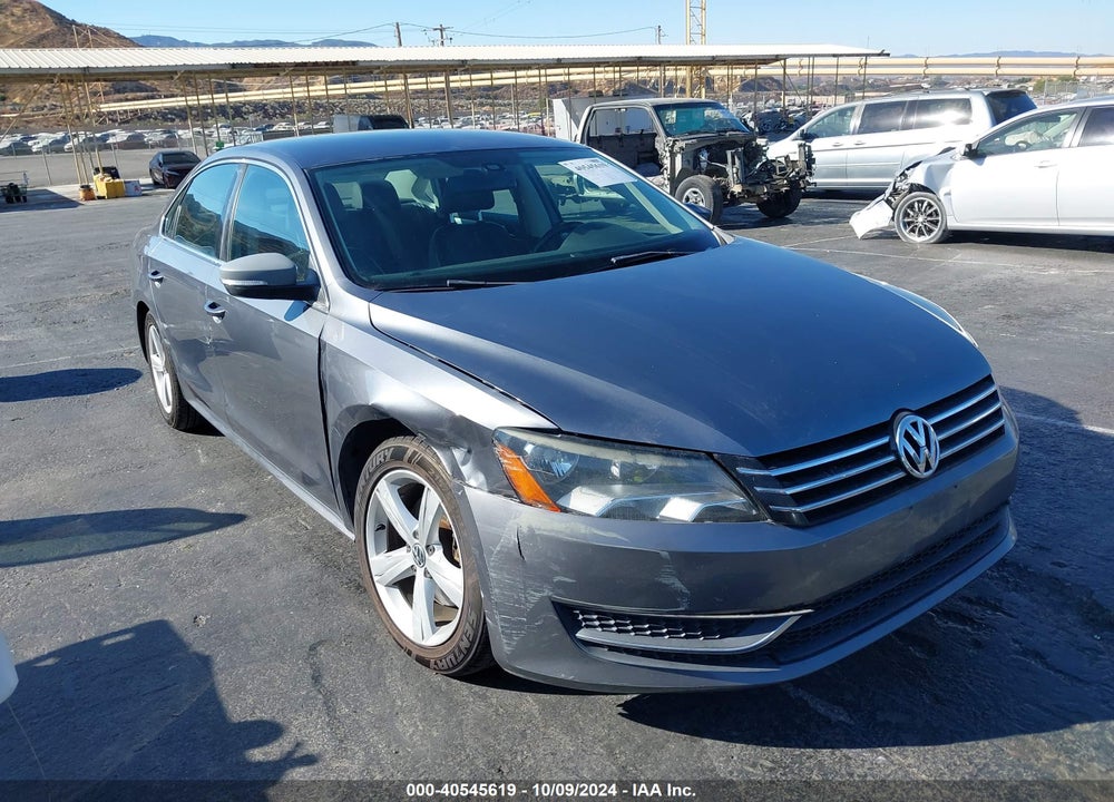 2013 VOLKSWAGEN PASSAT 2.5L SE VIN: 1VWBP7A35DC042574