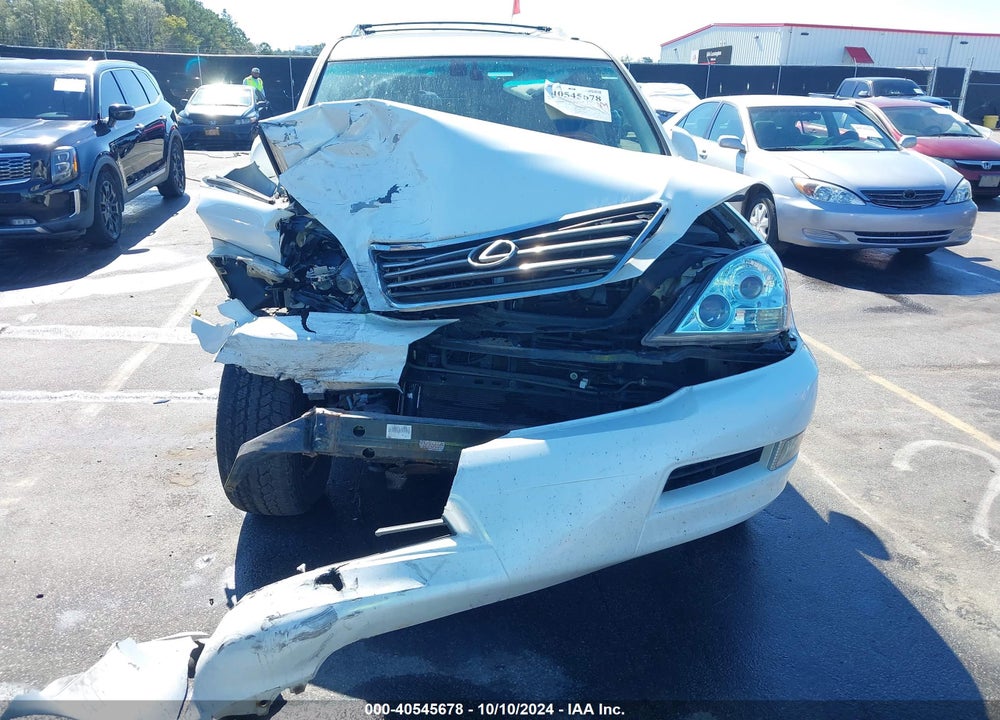 2004 LEXUS GX 470 VIN: JTJBT20X840057607