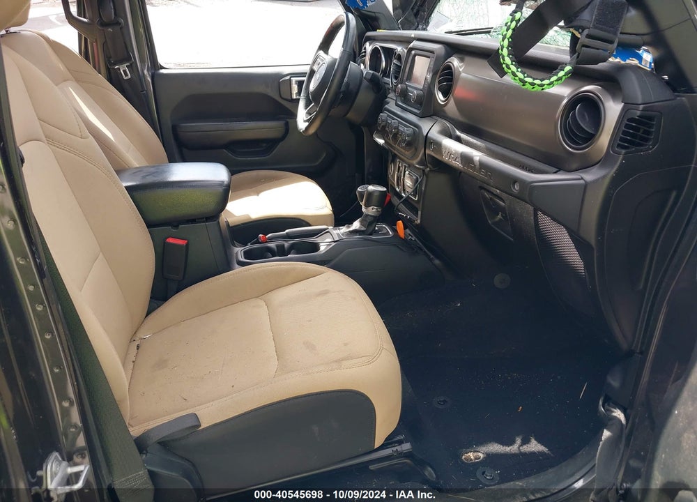 2019 JEEP WRANGLER UNLIMITED SPORT S 4X4 VIN: 1C4HJXDG4KW525353
