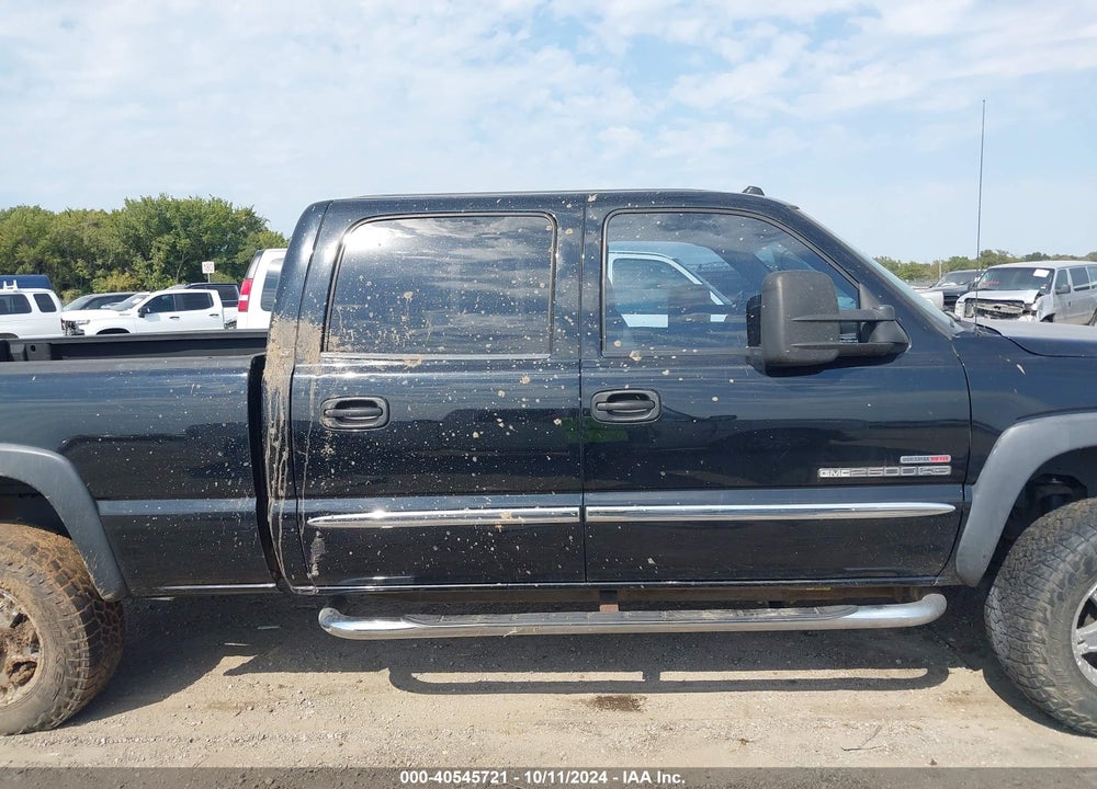 2005 GMC SIERRA 2500HD SLT VIN: 1GTHK23275F859452